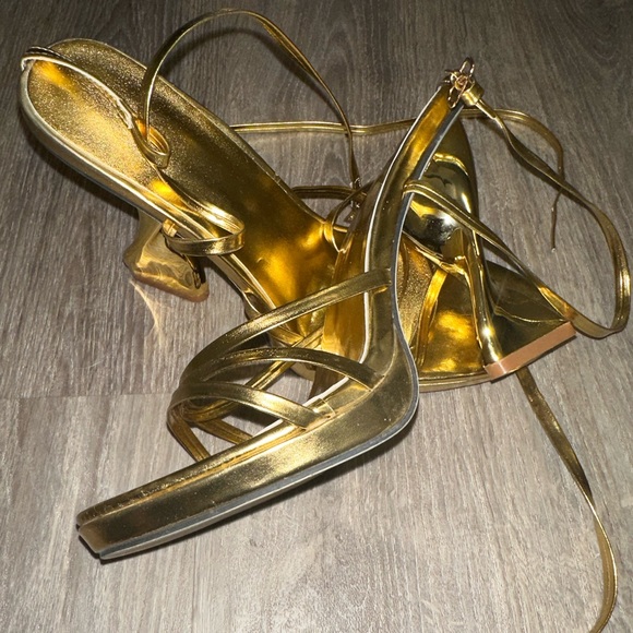 Beautiful Gold Strappy Heels - Statement heels - Picture 2 of 11